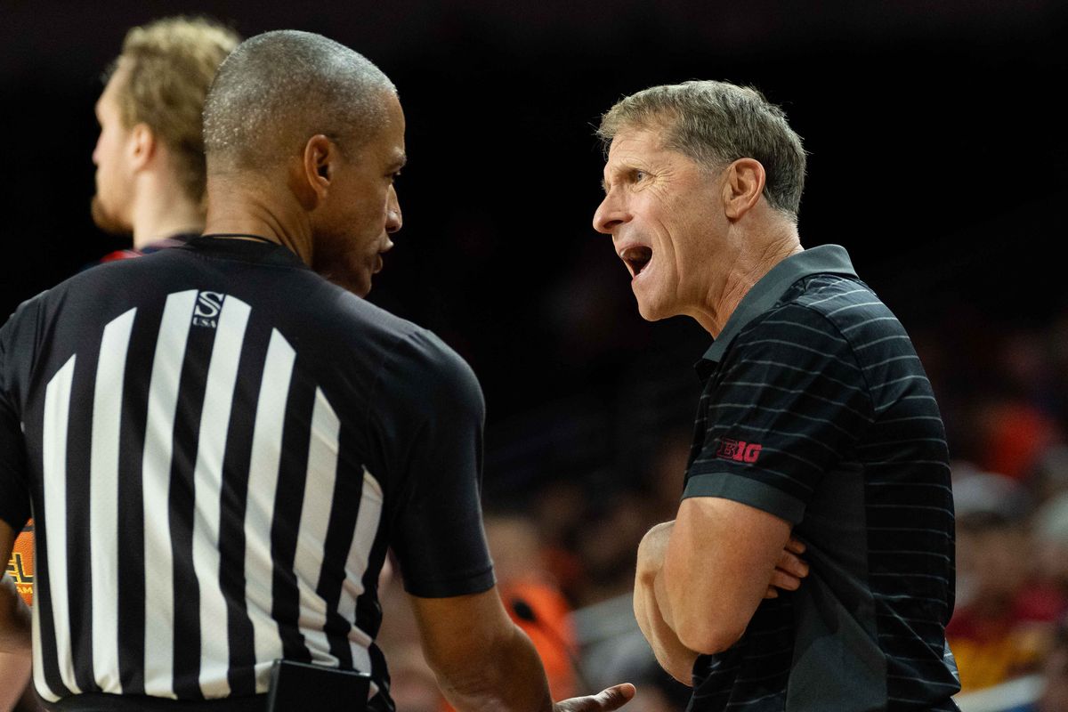 USC coach Eric Musselman argues with the referee during a Big 10 basketball game against Illinois, on Wednesday,February 18th, 2026 in Los Angeles, California