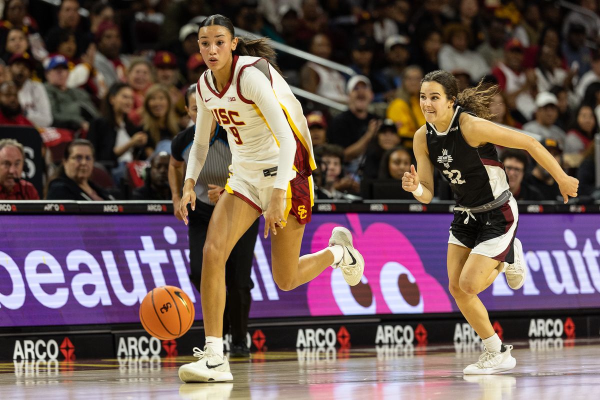 USC Guard Jazzy Davidson (9) steals the ball and drives down the baseline during a Big Ten basketball game against the New Mexico, Tuesday November 4, 2025 in Los Angeles, Calif.