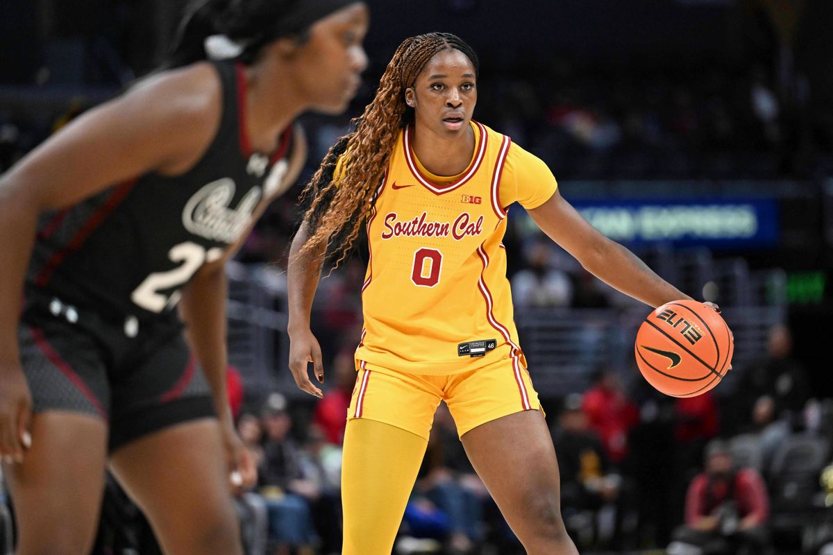 USC forward Vivian Iwuchukwu (0) looks to pass during an NCAA basketball game against the South Carolina Gamecocks, Saturday November 15th, 2025 in Los Angeles, Calif.