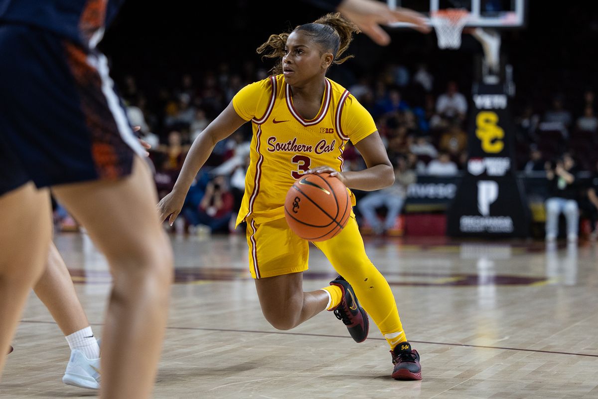 USC guard Londynn Jones (3) dribbles during a Big Ten college basketball game against the Pepperdine Waves, Friday November 28, 2025 in Los Angeles.