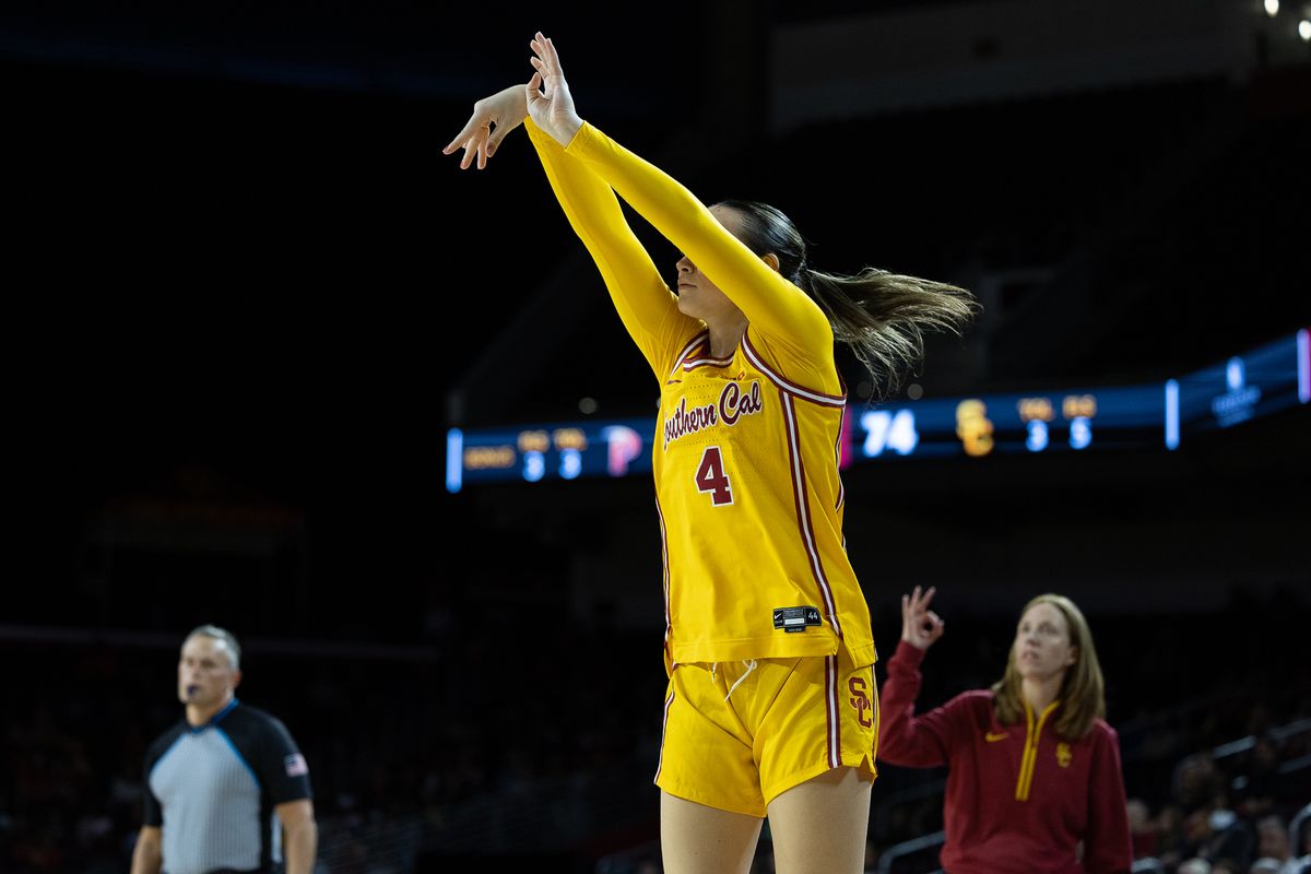 USC guard Rian Forestier (4) shoots during a Big Ten college basketball game against the Pepperdine Waves, Friday November 28, 2025 in Los Angeles.