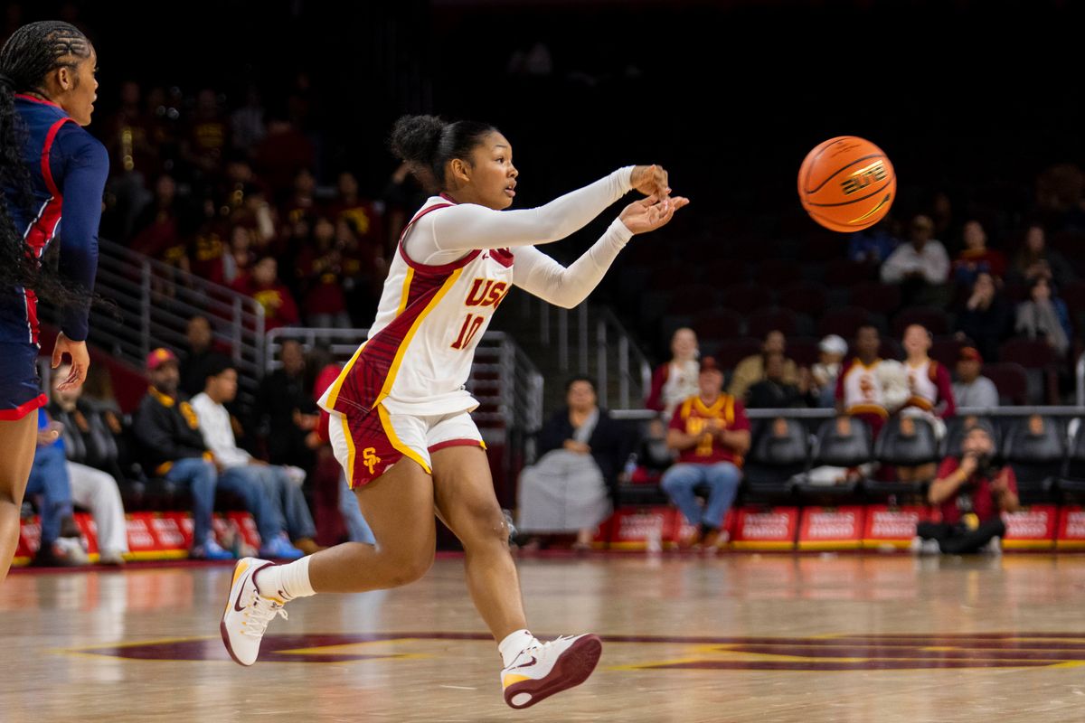 USC guard Malia Samuels (10) finds the open teammate during an NCAA basketball game against St. Mary’s, Tuesday December 2nd, 2025 in Los Angeles, California. 