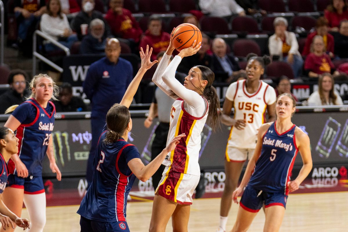 USC guard Jazzy Davidson (9) scores the turnaround jumper during an NCAA basketball game against St. Mary’s, Tuesday December 2nd, 2025 in Los Angeles, California. 