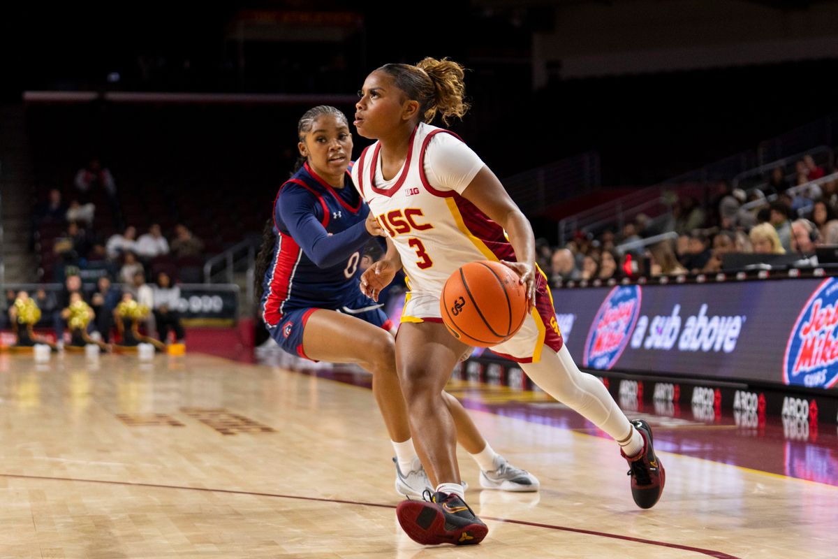 USC guard Londynn Jones (3) blows past the defense during an NCAA basketball game against St. Mary’s, Tuesday December 2nd, 2025 in Los Angeles, California. 