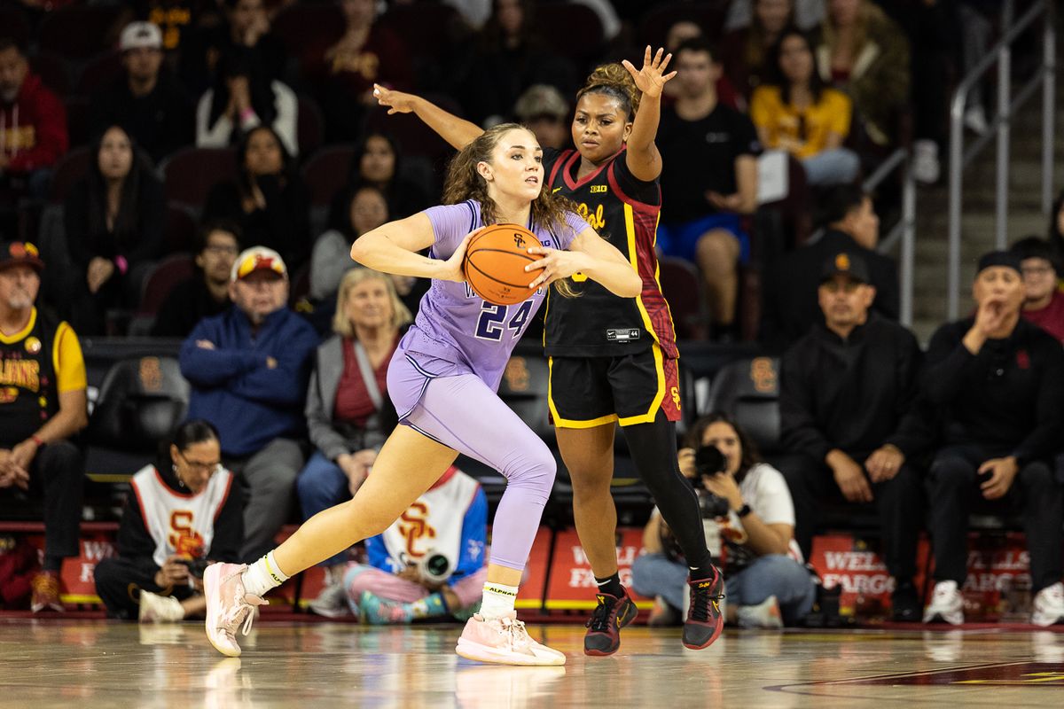 USC guard Londynn Jones (3) defends during a Big Ten college basketball game against the Washington Huskies, Sunday December 7, 2025 in Los Angeles.