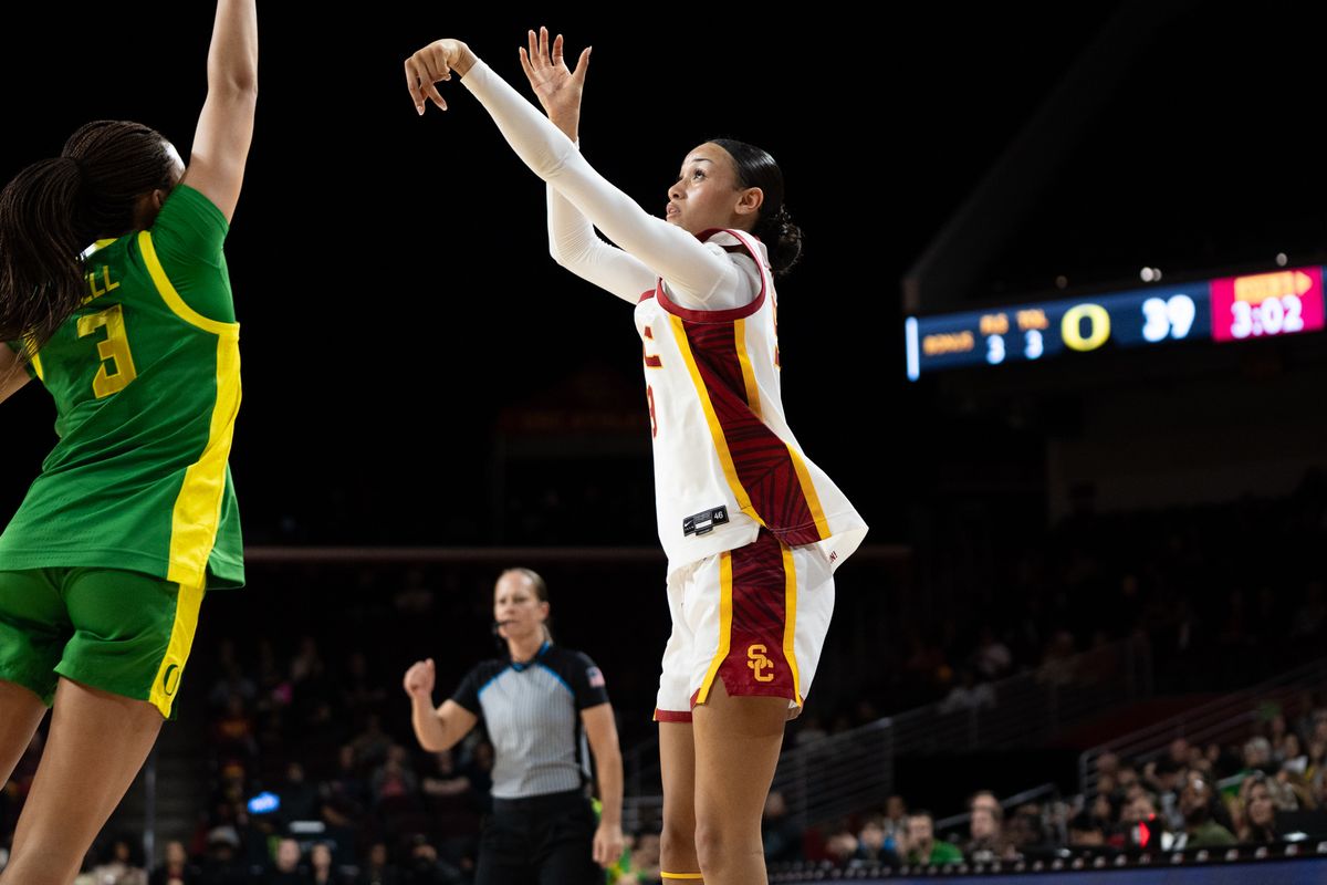USC Trojans Guard Jazzy Davidson (9) shoots a contested three during a women's college basketball game against the Oregon Ducks, Tuesday January 6th, 2026 at Galen Center in Los Angeles, Calif.