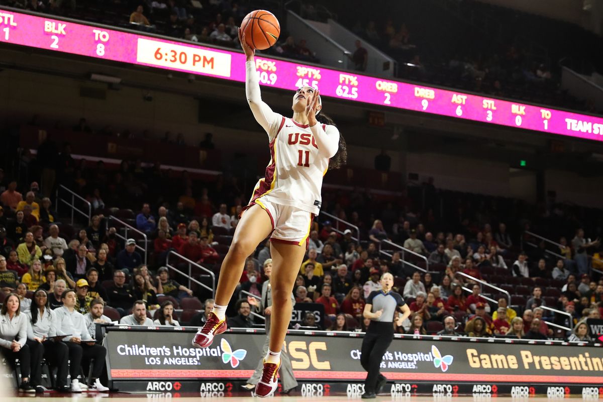 USC guard Kennedy Smith (11) attempts a lay up during an NCAA basketball game against the Iowa Hawkeyes on January 29, 2026 in Los Angeles, CA.