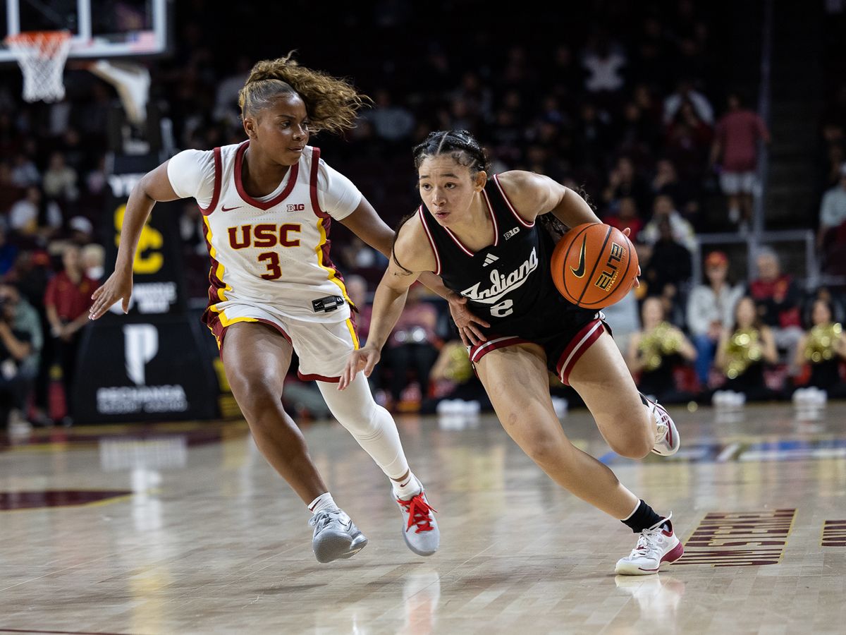USC guard Londynn Jones (3) defends during a Big Ten college basketball game against the Hoosiers, Thursday February 12, 2026  in Los Angeles.