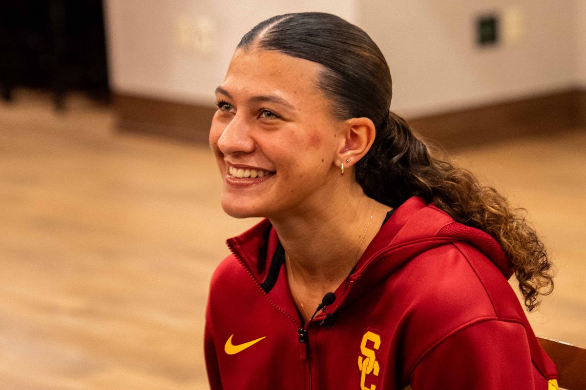 USC guard Ryann Bennett (10) during media day, on Thursday, October 15th, 2026 in Los Angeles, California USC guard Ryann Bennett (10) during media day, on Thursday, October 15th, 2026 in Los Angeles, California