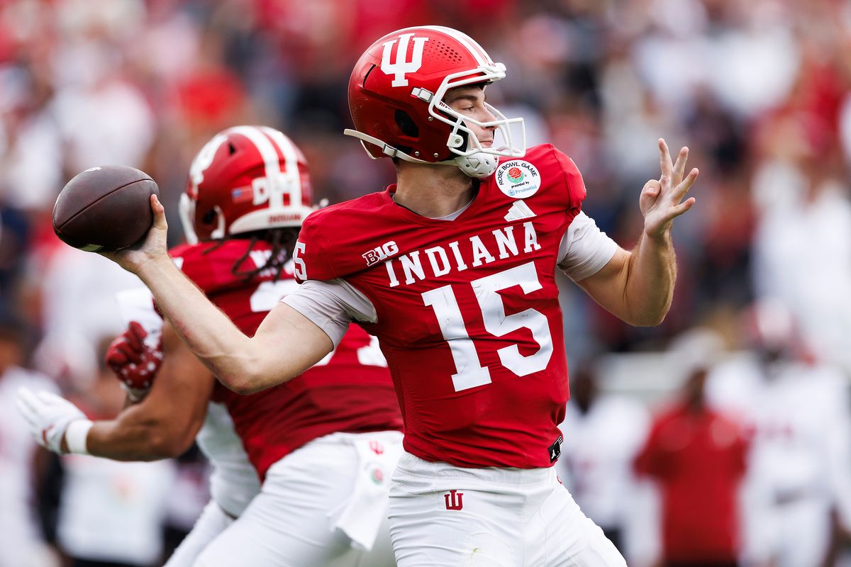 Fernando Mendoza #15 of the Indiana Hoosiers throws during the game against the Alabama Crimson Tide at Rose Bowl on January 1, 2026 in Pasadena, California. 