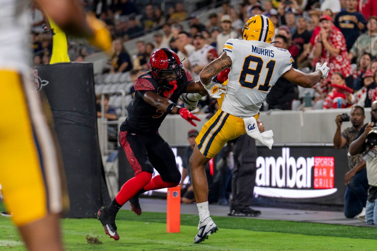 San Diego State Aztecs DB Dalesean Staley (9) with the pass breakup on fourth and goal during an NCAA football game against the California Golden Bears, Saturday September 20th, 2025 in San Diego, California. San Diego State Aztecs DB Dalesean Staley (9) with the pass breakup on fourth and goal during an NCAA football game against the California Golden Bears, Saturday September 20th, 2025 in San Diego, California.