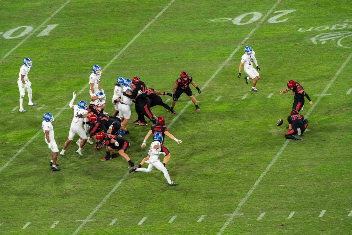 San Diego State kicker Gabriel Plascencia (11) makes a field goal during an NCAA Football game between San Jose State and San Diego State, Saturday November 22, 2025 in San Diego, Calif.