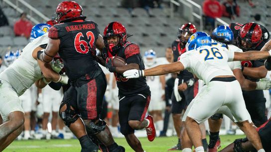 Championship clinch chance slips away agonizingly in SDSU loss at New Mexico taken at University Stadium (San Diego State Aztecs)