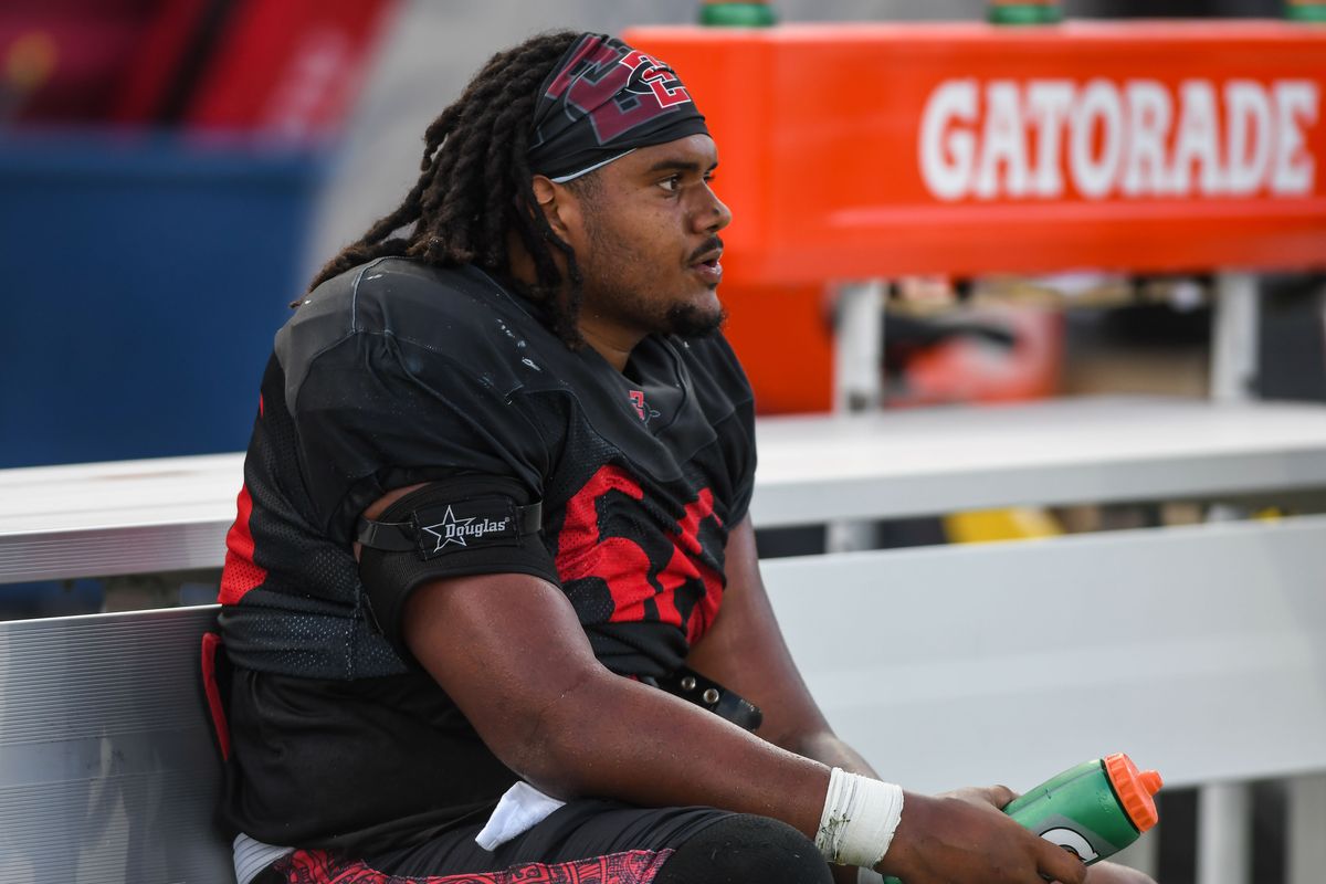SDSU offensive lineman Justice Turner (66) participates in the First scrimmage at Snapdragon Stadium on Saturday August 15, 2026 in San Diego, Calif.. SDSU offensive lineman Justice Turner (66) participates in the First scrimmage at Snapdragon Stadium on Saturday August 15, 2026 in San Diego, Calif..