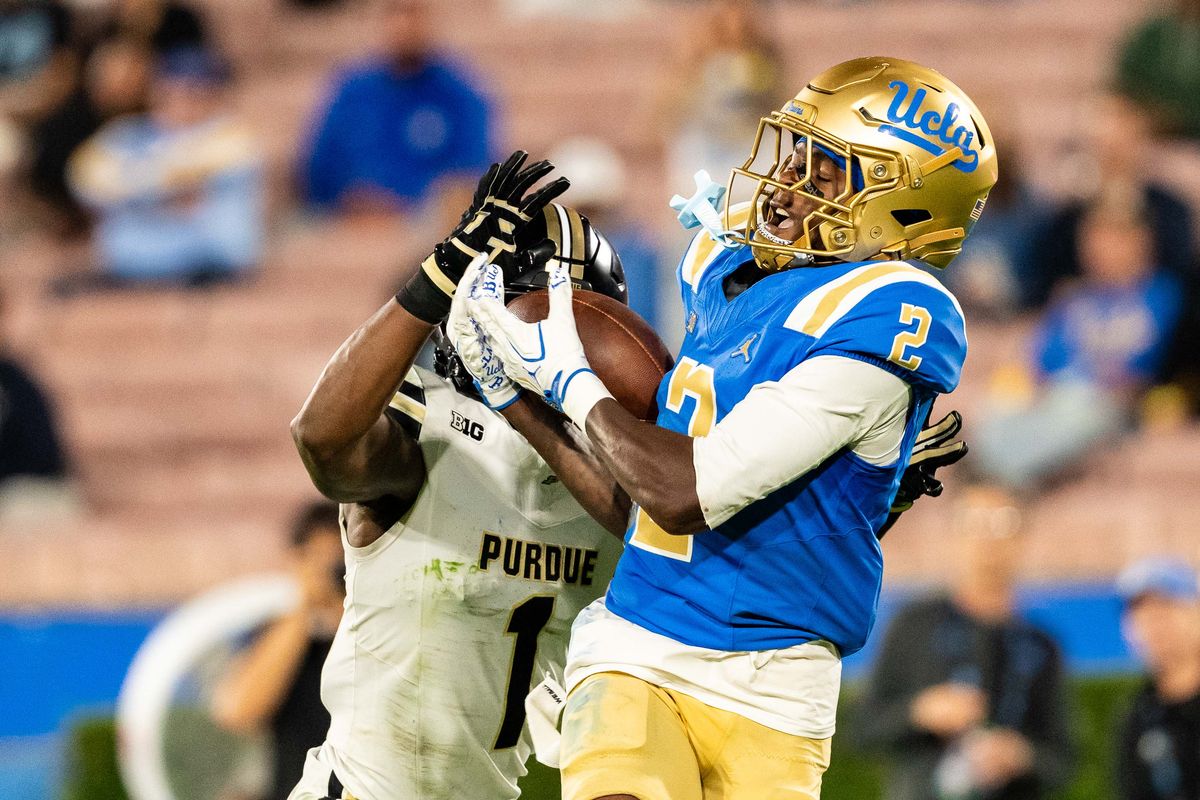 UCLA Bruins WR Brian Rowe Jr (2) completes a catch during a NCAA football game against Purdue at Rose Bowl Stadium on September 19th, 2026 in Pasadena, California. UCLA Bruins WR Brian Rowe Jr (2) completes a catch during a NCAA football game against Purdue at Rose Bowl Stadium on September 19th, 2026 in Pasadena, California.
