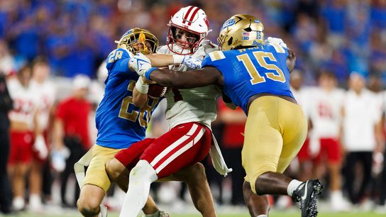 UCLA keeps perfect season alive with 17-7 victory over Wisconsin taken at Rose Bowl (College Football)