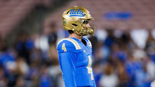 FINAL: Oregon 35, UCLA 13 taken at Rose Bowl Stadium (UCLA)