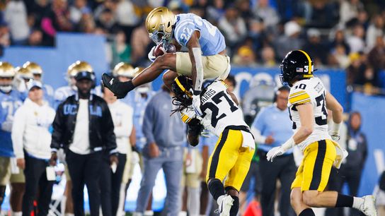 FINAL: UCLA 20, Iowa 17 taken at Rose Bowl Stadium (UCLA)