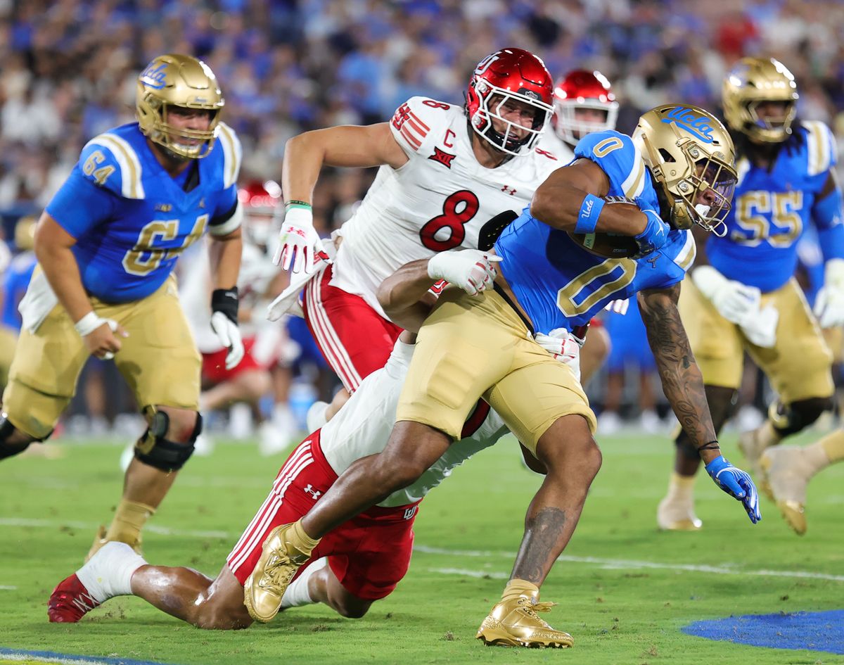 #0 Jalen Berger carries the football upfield during an NCAA football game against the University of Utah, Saturday August 30, 2025 in Pasadena, CA. #0 Jalen Berger carries the football upfield during an NCAA football game against the University of Utah, Saturday August 30, 2025 in Pasadena, CA.