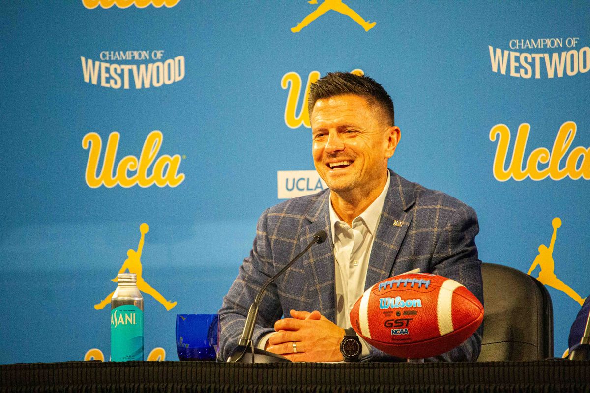  New UCLA football head coach Bob Chesney at the introductory press conference for Bob Chesney at Luskin Conference Center Tuesday, December 9, 2025 in Los Angeles. 