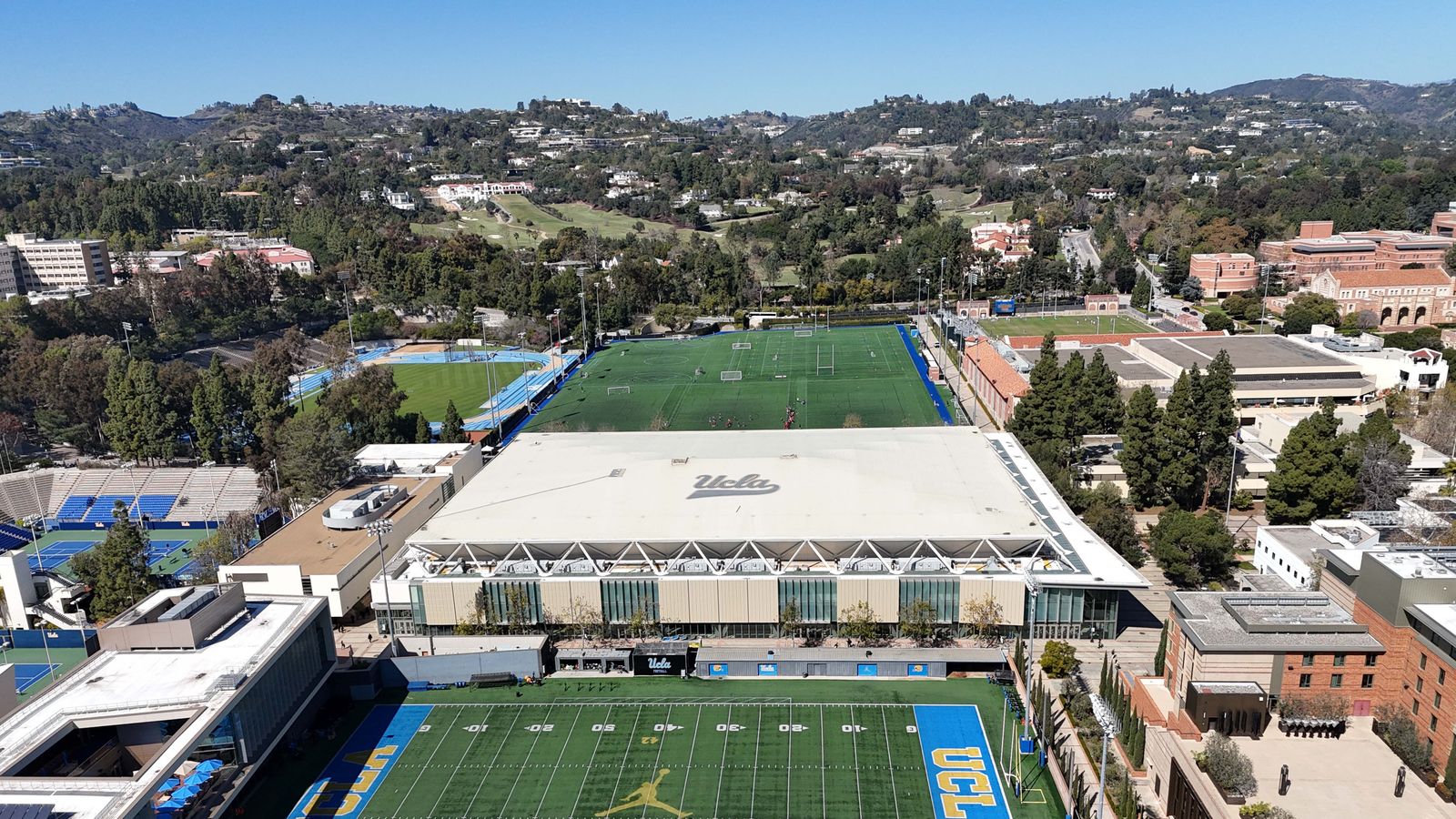 Larry Layne Leaves $17.3M Gift to UCLA Athletics