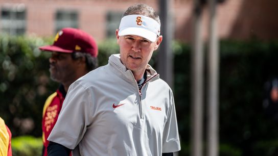Lincoln Riley’s 20 year-old OL takes over protection duty for Trojans taken in Los Angeles (USC Trojans)