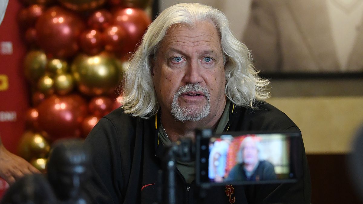 USC football linebacker coach Rob Ryan talks with the media during USC Football’s fourth-annual media day on Monday, July 28, 2025 hosted in Bashor Lounge in Heritage Hall on USC’s campus in Los Angeles, California.