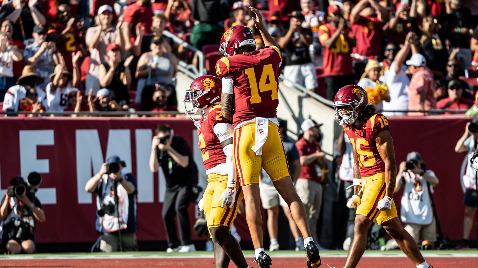 USC score 73 points in lopsided season opening win over Missouri State
