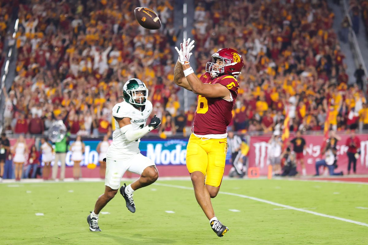 #6 Makai Lemon of USC hauls in a pass during an NCAA football game against Michigan State, September 20, 2025 in Los Angeles, CA.
