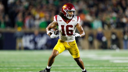 Tanook Hines #16 of the USC Trojans runs after the catch during the game against Notre Dame Fighting Irish at Notre Dame Stadium on October 18, 2025 in South Bend, Indiana. 