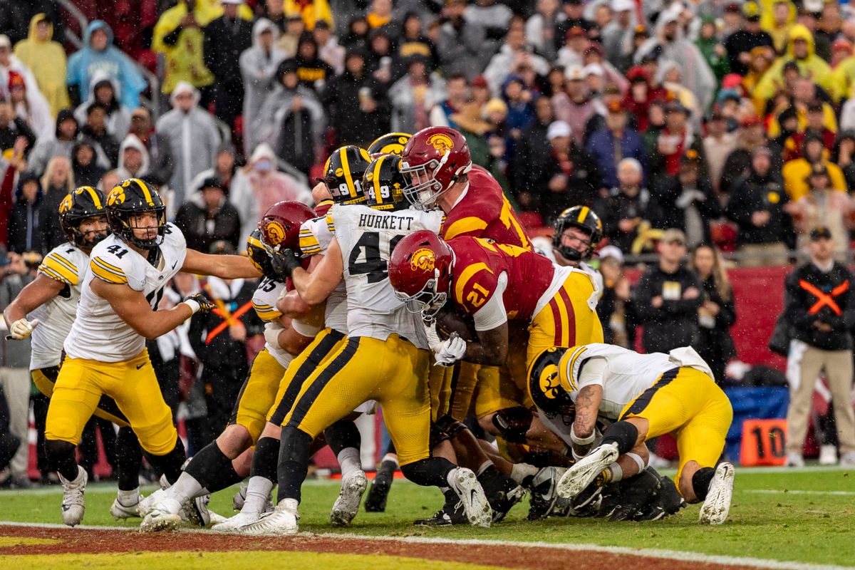 USC Trojans running back, Bryan Jackson (21) rushes for a touchdown during an NCAAF football game against the Iowa Hawkeyes on November 15, 2025 in Los Angeles, CA. USC Trojans running back, Bryan Jackson (21) rushes for a touchdown during an NCAAF football game against the Iowa Hawkeyes on November 15, 2025 in Los Angeles, CA.
