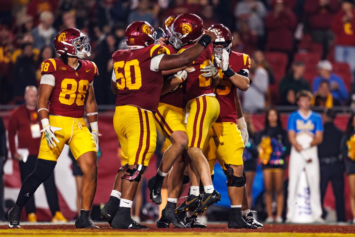 Southern California Trojans running back Harry Dalton III (25) celebrates 2 point conversion during an NCAAF game against the UCLA Bruins on November 29, 2025 in Los Angeles, CA.
