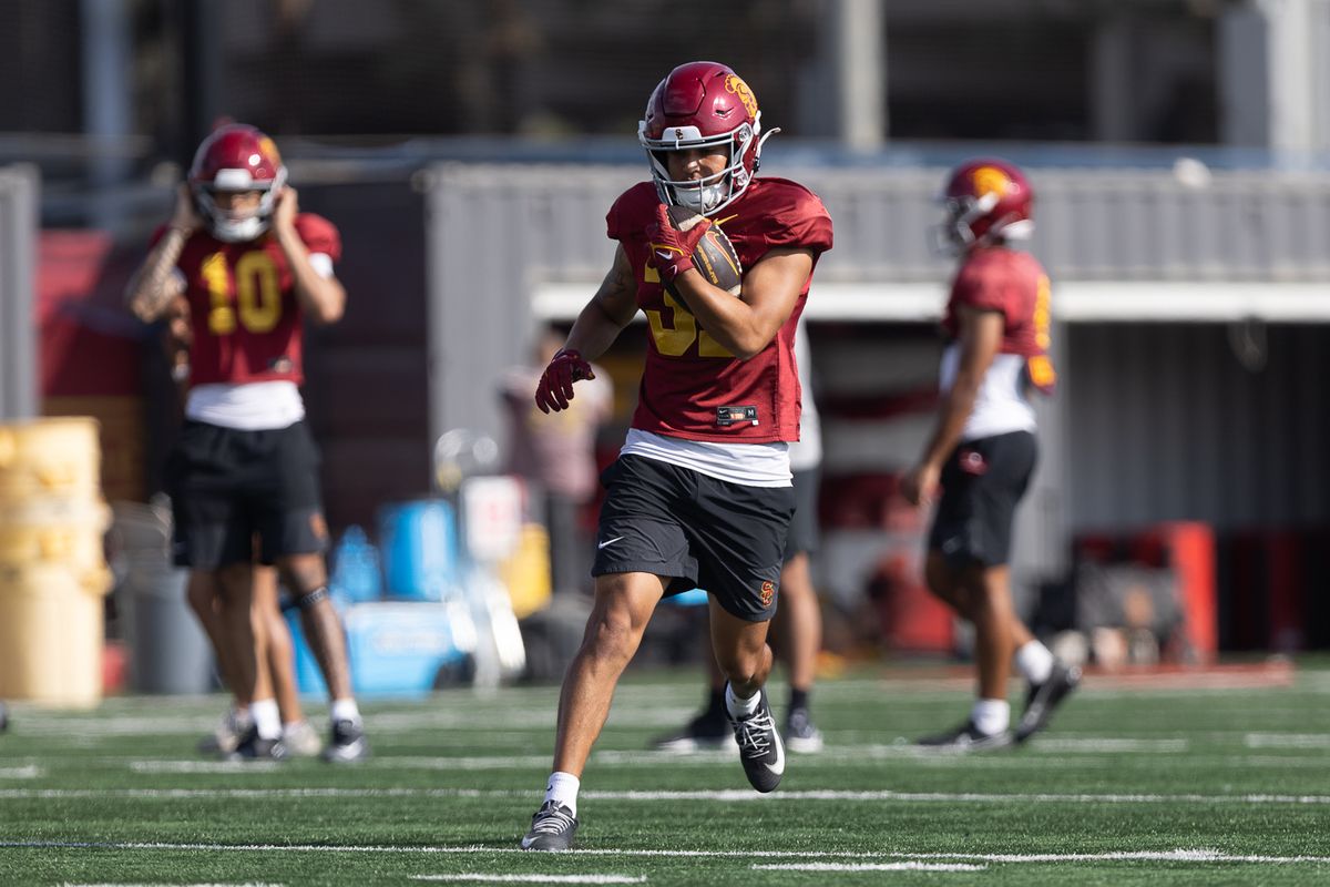 USC players participate in receiving drills during practice at Howard Jones Field, Tuesday, Aug. 11, 2026, in Los Angeles.