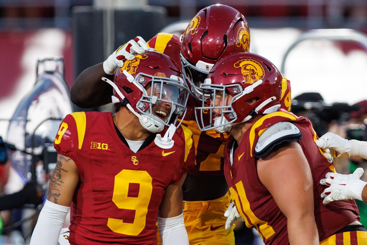 Kennedy Urlacher #9 of the USC Trojans celebrates after a sack during an NCAA Football game against the Fresno State Bulldogs on September 4, 2026 at The Los Angeles Memorial Coliseum in Los Angeles, California. Kennedy Urlacher #9 of the USC Trojans celebrates after a sack during an NCAA Football game against the Fresno State Bulldogs on September 4, 2026 at The Los Angeles Memorial Coliseum in Los Angeles, California.