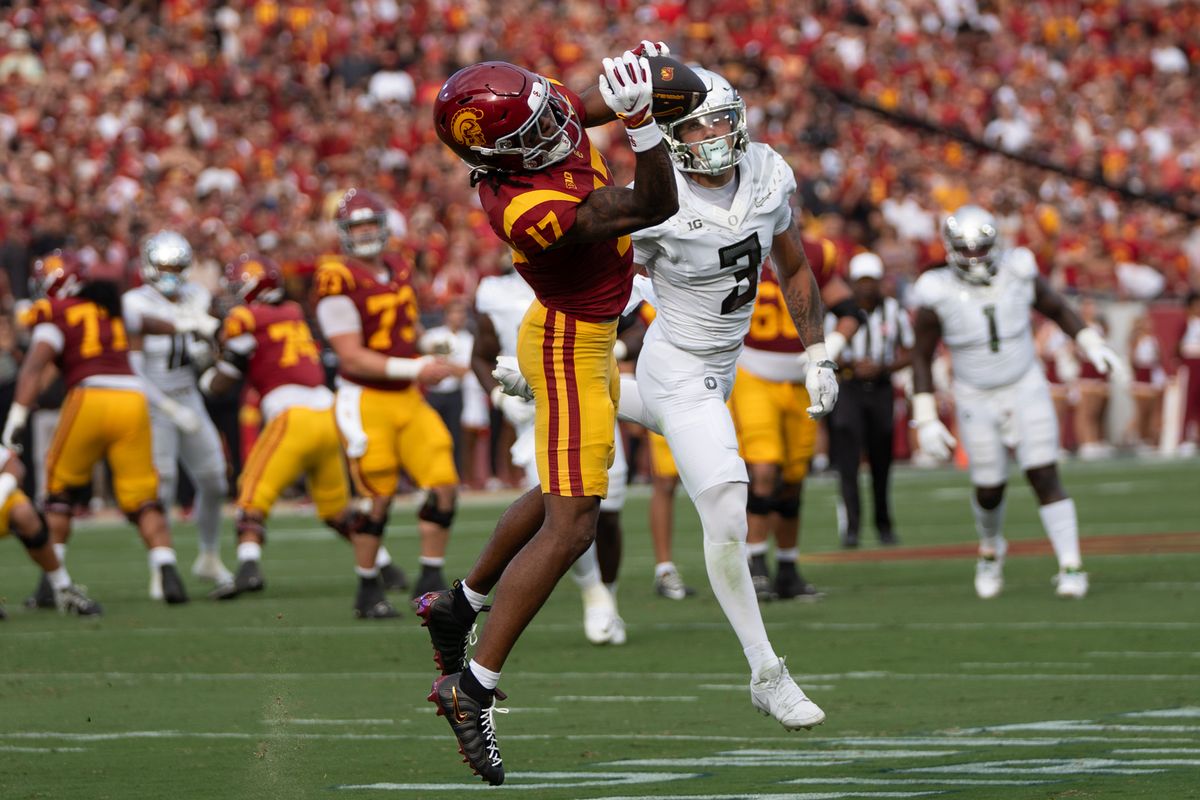 USC Trojan WR Kayden Dixon-Wyatt (17) makes a rediculouse catch over his defender during an NCAA football game against the Oregon Ducks on September 26, 2026 in Los Angeles, CA. USC Trojan WR Kayden Dixon-Wyatt (17) makes a rediculouse catch over his defender during an NCAA football game against the Oregon Ducks on September 26, 2026 in Los Angeles, CA.