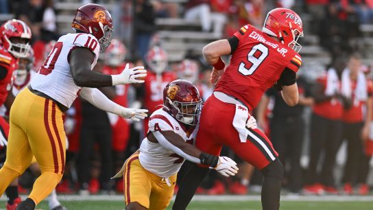 How football gave USC LB Easton Mascarenas-Arnold an outlet taken at USC (USC)