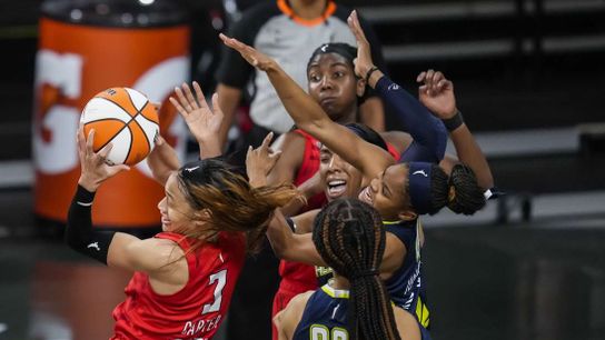Sparks waive G Chennedy Carter (News)