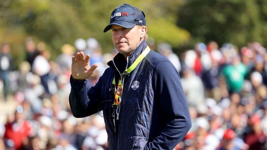 Steve Stricker up 3 shots through 54 holes at Regions Tradition (Golf)