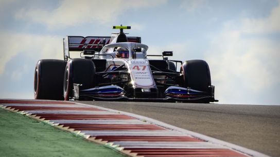 Report: F1’s Las Vegas debut set for Thanksgiving 2023 (Auto Racing)
