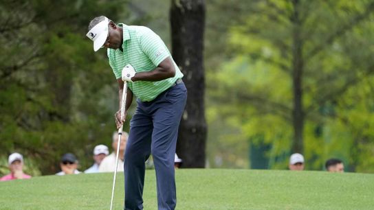 Vijay Singh, Darren Clarke, Jim Furyk share lead in upstate N.Y. (Golf)