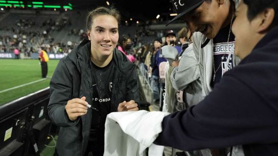 Angel City D Vanessa Gilles extends loan to Lyon (News)