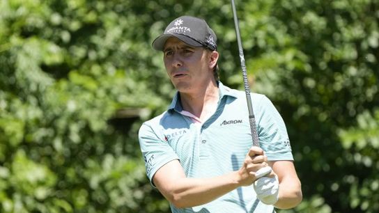 Carlos Ortiz leads after first round in LIV's U.S. debut (Golf)
