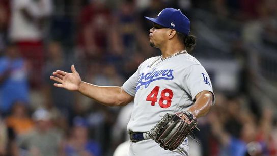 Dodgers lose Brusdar Graterol to IL, activate Clayton Kershaw (MLB)