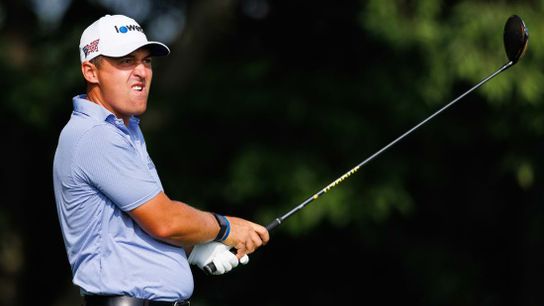 Justin Lower grabs lead as PGA Tour season tees off (Golf)