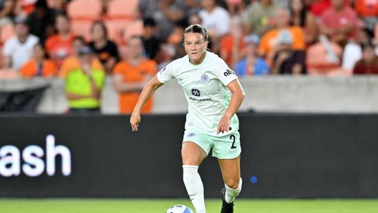 Louisville signs Lauren Milliet to 3-year deal (Soccer)