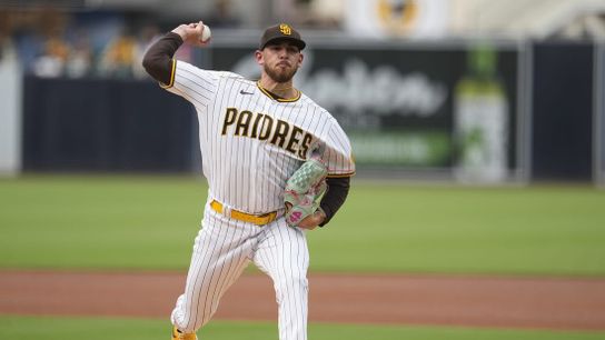 Padres feel 'time's running out' as they pay rare visit to Royals (MLB)