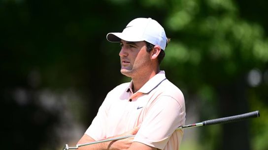 Scottie Scheffler leads Xander Schauffele by 2 at Tour Championship (Golf)