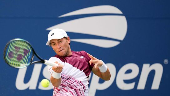 No. 1 Daniil Medvedev eases into U.S. Open's 4th round (Tennis)