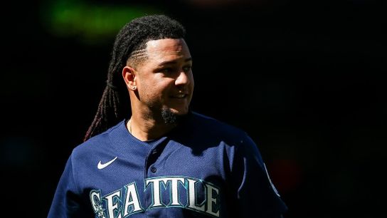 AL, NL wild-card races in play as Padres, M's finish series (MLB)