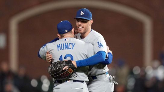 MLB roundup: Dodgers top Giants for win No. 100 (MLB)